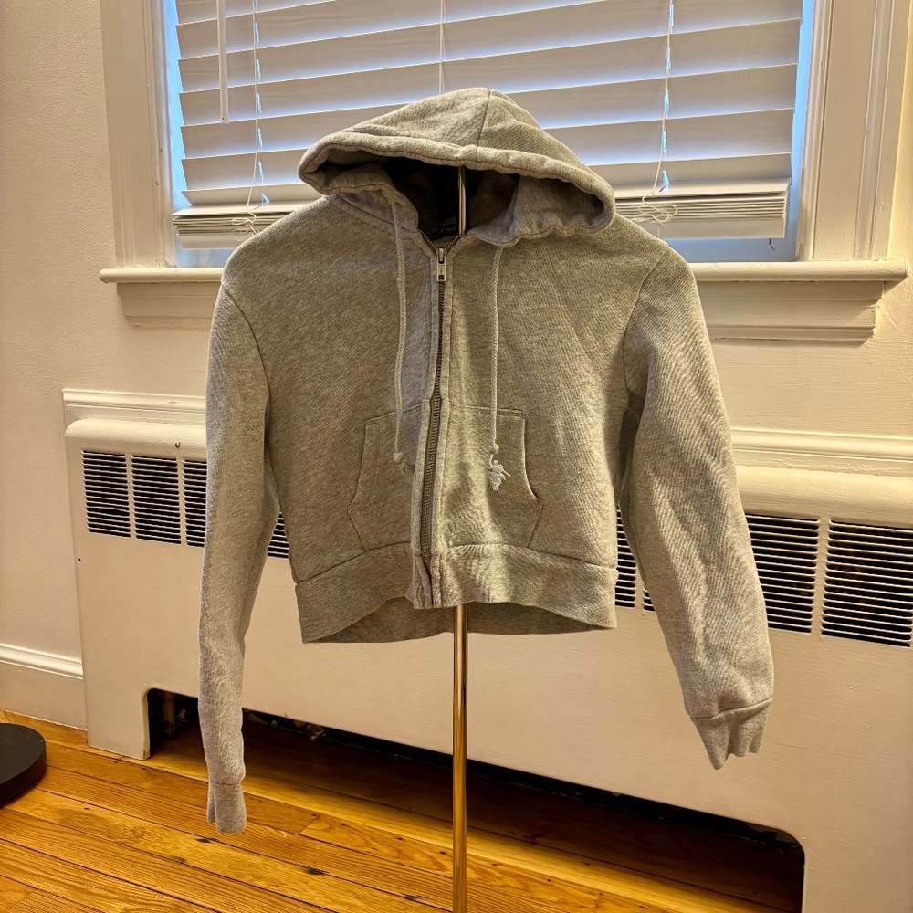 Like New Women's Brandy Melville Crop Fit Zipper Up Sweater With Hood